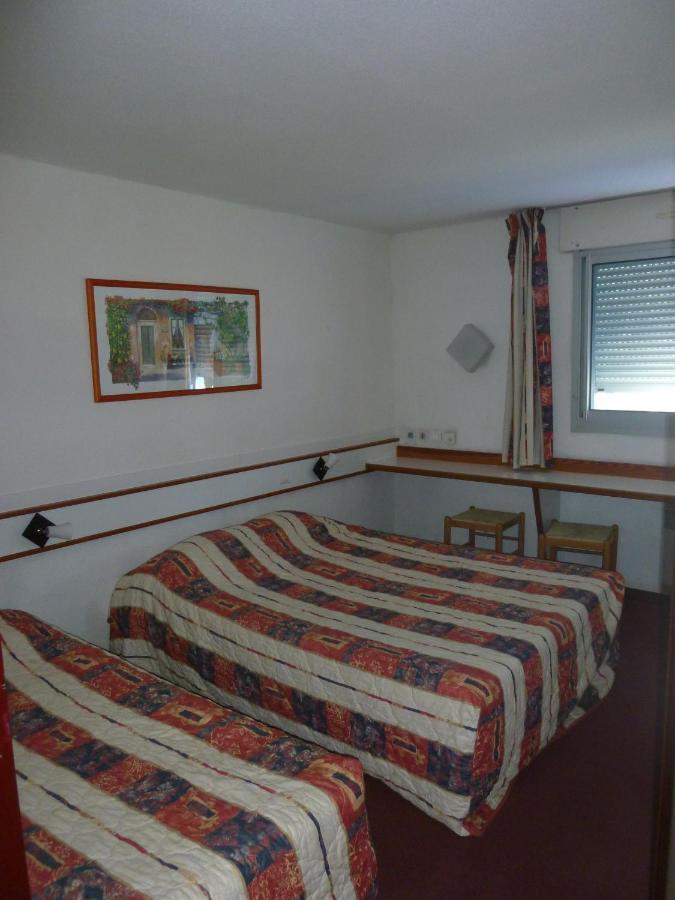 Hotel Hexagone Prades (Pyrenees-Orientales) Room photo